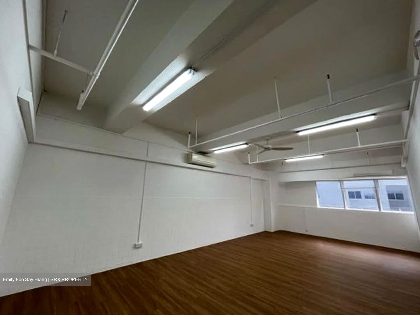 Yi Guang Factory Building (D14), Office #639394951